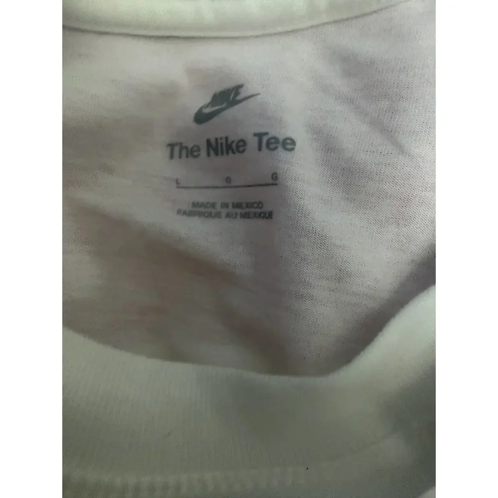 Nike Boys L White Play Attention Graphic Tee Youth Sports Practice Shirt